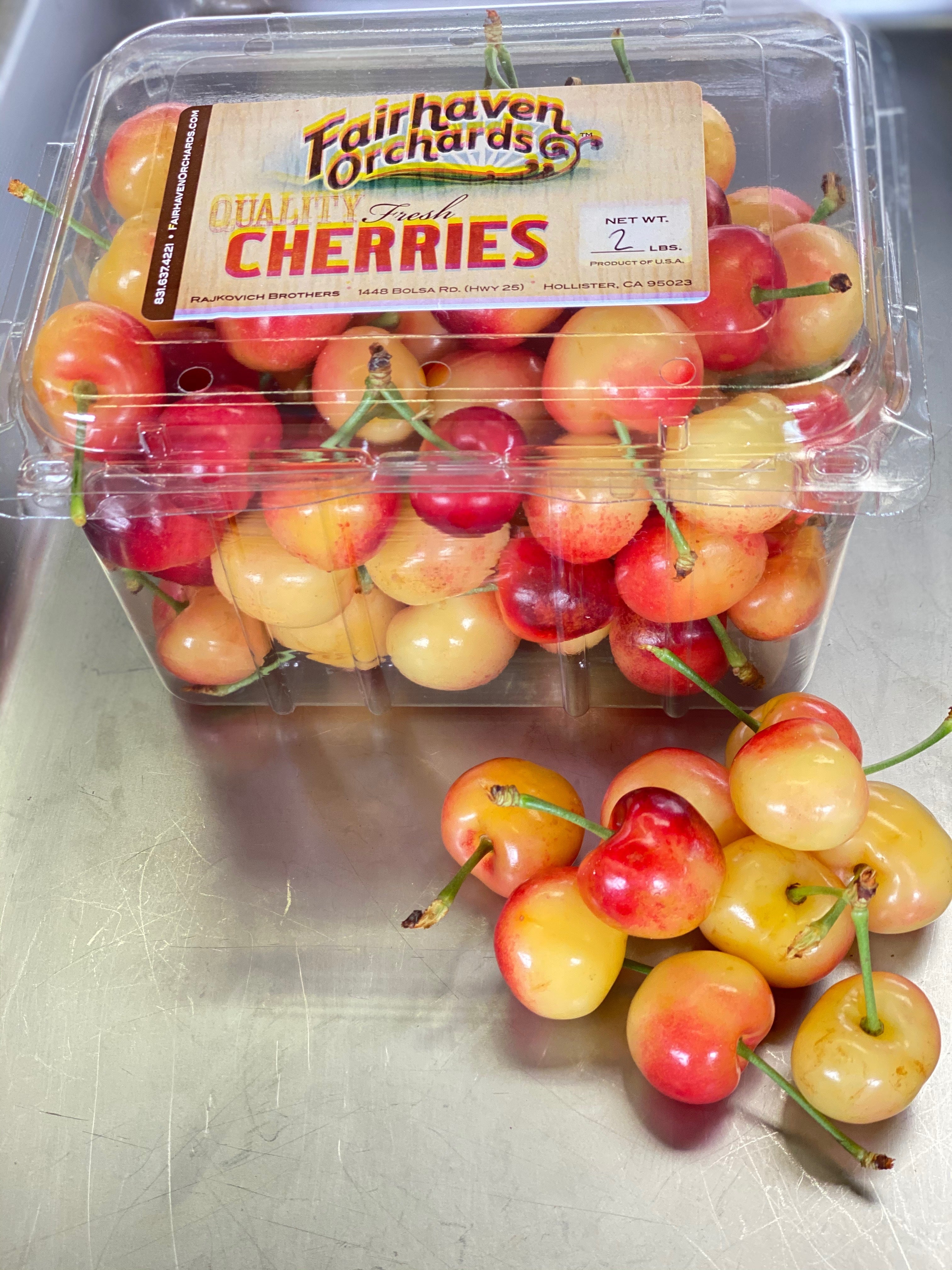 果物 cherry 2 Pounds Fresh Cherries | Fairhaven Orchards